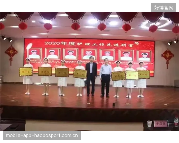 莱奥上演个人表演赛，再次爆射破门